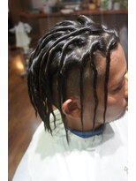 ヘアーエゴブラック(Hair EG-O Black+1) パイプ風ツイストパーマ