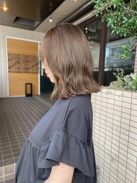 サロン シー(salon sea) salon sea　仙田　くすみオリーブベージュ