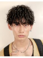 オーシャントーキョー ホワイト 原宿(OCEAN TOKYO WHITE)&nbsp;無造作マッシュウルフ波巻きツイストスパイラルパーマ黒髪