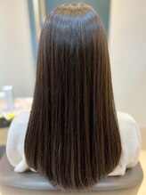 まずは丁寧なカウンセリングから。あなたの髪の歴史をお聞かせください