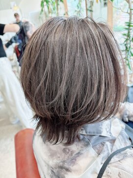 シャンティーク ドット エス(shanteek.es) 白髪ぼかし艶レイヤー