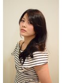 ダークべージュカラーの揺らぎＳカール