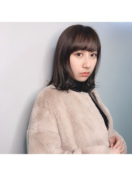 クラン(clan) clan<色っぽふんわりミディ　アッシュカラー＞