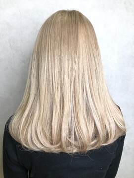 フィーネ 柏(Fi-Ne) ホワイトベージュ