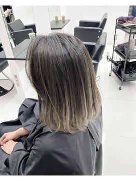 アライブ キチジョウジ(ALIVE Kichijoji) 【ALIVE吉祥寺】ホワイトベージュエアタッチバレイヤージュ