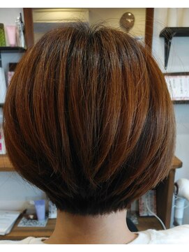 さろん町 愛宕 ボブカット