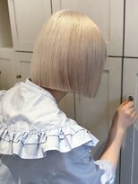 ベレーザ 渋谷(BELEZA)&nbsp;5009シルキーベージュタンバルモリボブ艶髪韓国ハイトーンカラー