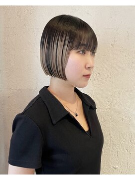 ルーム(Loom.) デザインカラーコントラストハイライト切りっぱなしボブ