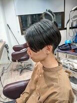 コワファーストナガサキシャンプーボーイ(COIFF1RST NAGASAKI SHAMPOO BOY)&nbsp;ニュアンスストレート×センターパート