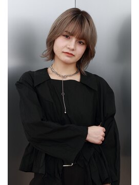 ポイントファイブバイソレイユ 豊橋駅前大通店(.5 by SOLEIL) ショートボブくびれヘア顔周りレイヤーブリーチオリーブベージュ