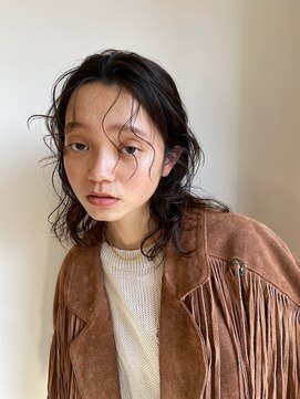エイチ 梅田(H) くびれヘアアプリコットオレンジハイライトカラーウルフカット