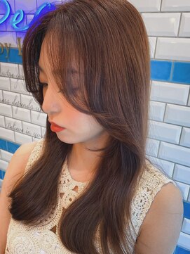 シー バイ ロンド 新宿(Sea by Lond) 顔まわりカット/レイヤーカット/チョコレートカラー