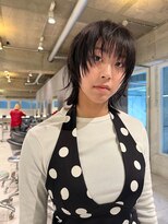 ダブ アオヤマ(DaB AOYAMA)&nbsp;黒髪ウルフカット顔まわりレイヤーデザインカットマッシュウルフ