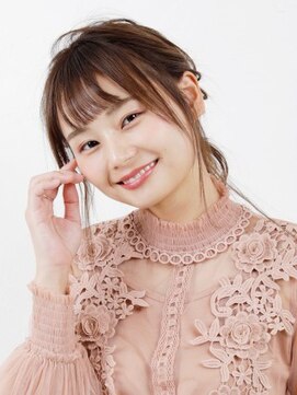 アース コアフュールボーテ 川中島店(EARTH coiffure beaute) 抜け感アップ簡単まとめ髪