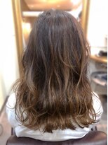 24 岸和田店&nbsp;バレイヤージュであなただけのヘアカラー