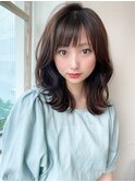  大人かわいい ヨシンモリ グレーべージュ 外ハネ くびれヘア