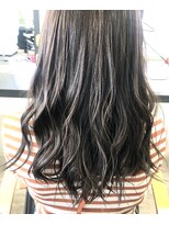 フレンズ 平岡店(friend's)&nbsp;【札幌平岡　デザインカラー(ハイライト)】　五十嵐美穂