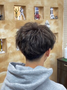 ヘアーエステ グランツエッセ(hair esthe GlanzEsse) カット＋パーマですっきりヘア♪