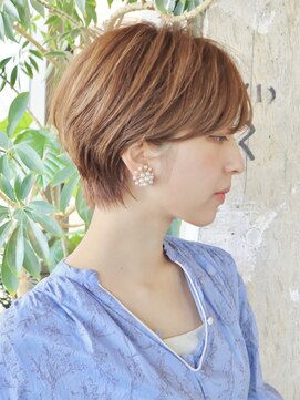 ロビー 表参道(ROBBY) 耳かけひし形ュショート／ベージュブラウン／表参道／40代50代