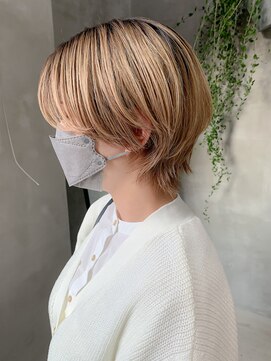 テトヘアー(teto hair) ウルフカット、ハンサムウルフ、ブロンド、グラデーション