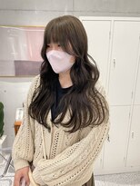 ローウェ 渋谷(Louwe)&nbsp;透明感たっぷりオリーブブラウン