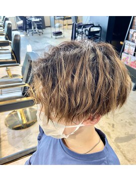 エッファセ 北本店(efface) 波ウェーブ×ハイトーンカラー×マッシュパーマ