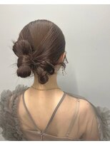 ロウ 町田(ROW)&nbsp;20代・30代・40代似合う小顔ヘアアレンジ♪二次会ブライダル花嫁