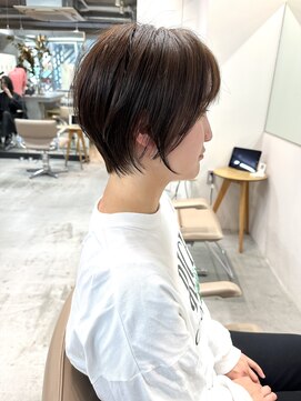 ミィ 浦和(mee) 黒髪/ボブルフ/ネビージュ/小顔/ワンレン/浦和/髪質改善/前髪