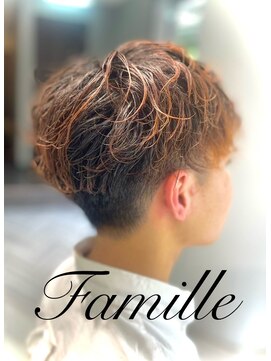ファミーユ 本山駅(Famille) ハイライト＆ナチュラルパーマ