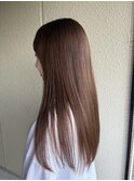 オリーブベージュ