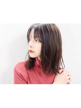 肌が綺麗に見える☆透明感のある明るいファッションカラーのような白髪染めで、自然体な美しい仕上がりに◎