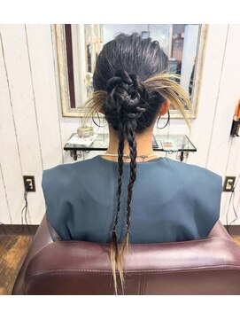 シェリー アン(cherie un) カチモリヘア