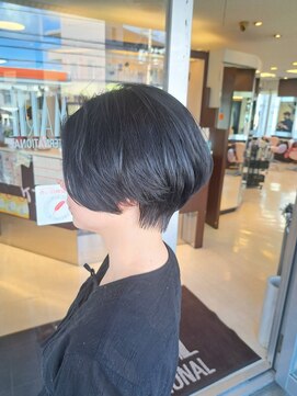 マリーインターナショナル 浦添店(MARIE INTERNATIONAL) アッシュグレージュ暗髪ショートヘアハンサムショート