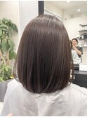 上品ニュアンスストレートミディ