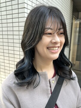 ラウレア(LAULEA) コテ巻き風ストカール/パーマ/インナーカラー/小顔くびれパーマ