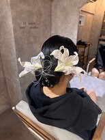 サーディースリーエーカーズヘアスタジオ(33Acers Hair Studio)&nbsp;タイトシニヨン