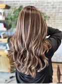 宇都宮白髪ぼかしハイライト×レイヤーカット