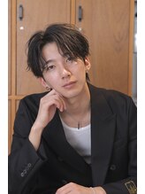 ボーイ(BOY)&nbsp;ニュアンスシャドウパーマセンターパート