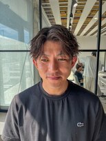 ホワイト(WHITE)&nbsp;センターパート　ツイストスパイラル