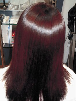 ヘアーサロン ドレミ(Hair Salon DOREMI)の写真/うるツヤがKEEPできる縮毛矯正にリピーター続出！髪が傷まない施術でキレイなストレートヘアを手に入れて★