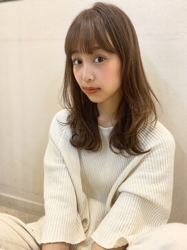 マリアバイアフロート(Maria by AFLOAT) 【山田】ピンクベージュラフウェーブ外ハネセミディ