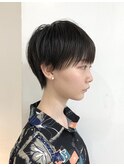セシルカット　ブルーブラック　20代　マッシュショート