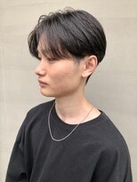ヘアー アイス ルーチェ(HAIR ICI LUCE)&nbsp;センター分け 黒髪 刈り上げ ツーブロック 担当 井上