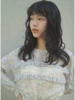 レジュアル(RESSUAL)&nbsp;エアリーミディ　ショートパーマ　黒髪　ホワイトアッシュ