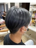 グレー