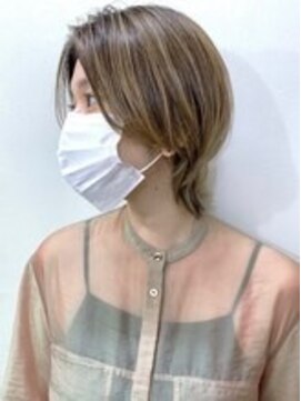 ヒート バイ アンカットラウンジ 渋谷(HEAT by UNCUT&LOUNGE) ダブルカラー/インナーカラー/ケアブリーチ/ハイライト［渋谷］