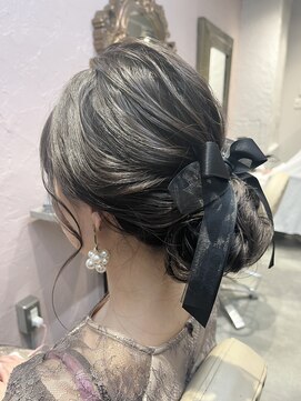 フッタ(Futta) お団子スタイル【ヘアセット】【ヘアアレンジ】【西武新宿駅】