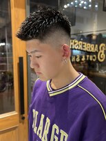 フリーク バーバーショップ 都島店(FREAK BARBER SHOP) フェザーアップ