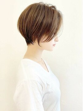 アンド ストーリーズ(&STORIES) 大人可愛い小顔ひし形クビレ丸み20代30代40代大人ショート(蘭)