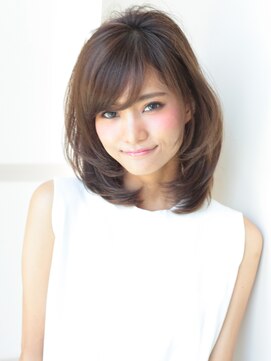 アフロート トウキョウ(AFLOAT TOKYO) レイヤーカットひし形小顔イメチェンこなれヘア20代30代40代